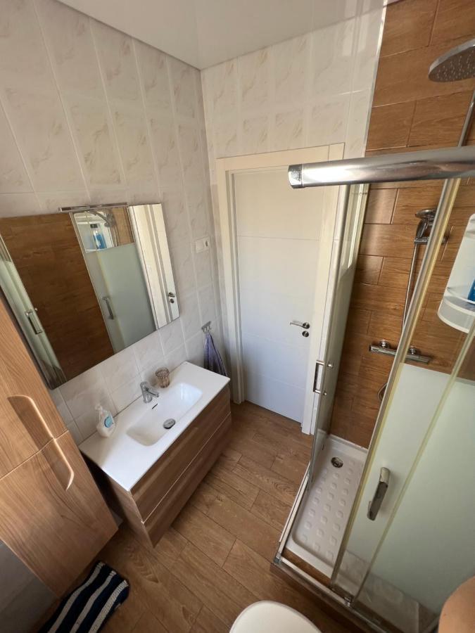 Genuar Apartments Malaga Center. Free Parking Εξωτερικό φωτογραφία